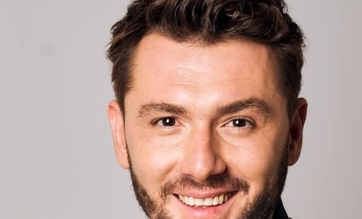 Zdjęcie przedstawia Kamila Benarka