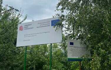 Zdjęcie przedstawia wykonaną inwestycję budowy kanalizacji 