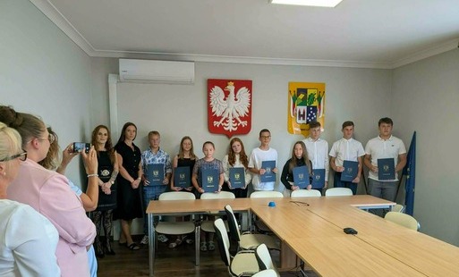 Zdjęcie przedstawia uczestników wydarzenia